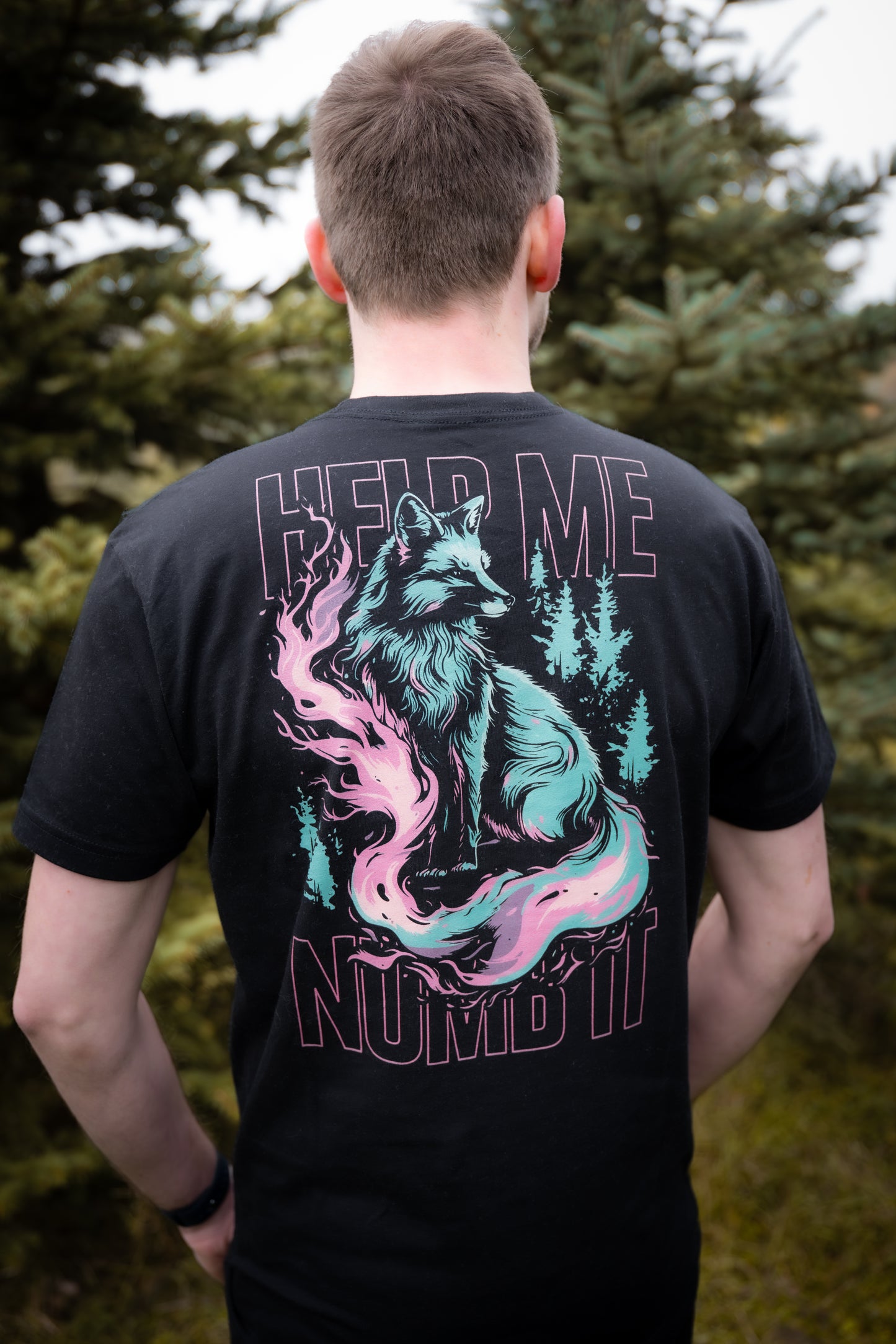 T-Shirt "Help Me Numb It" male